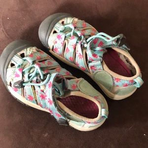 Keen waterproof water shoes size 11.